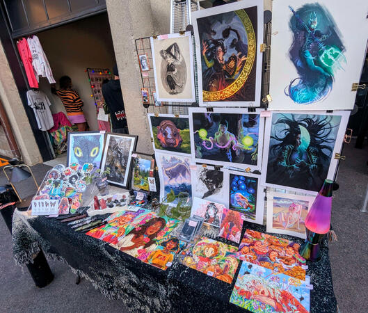 Brighton Bazaar Half-O-Ween 2025. Ft. the work of Aaric Liu (xtrix.art) and Lexi DeLeon (IG @lecksydee) Brighton Bazaar Half-O-Ween 2025. Ft. the work of Aaric Liu (xtrix.art) and Lexi DeLeon (IG @lecksydee)